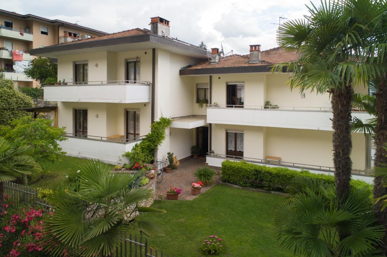 Apartments Leonardi Riva del Garda Esterno foto